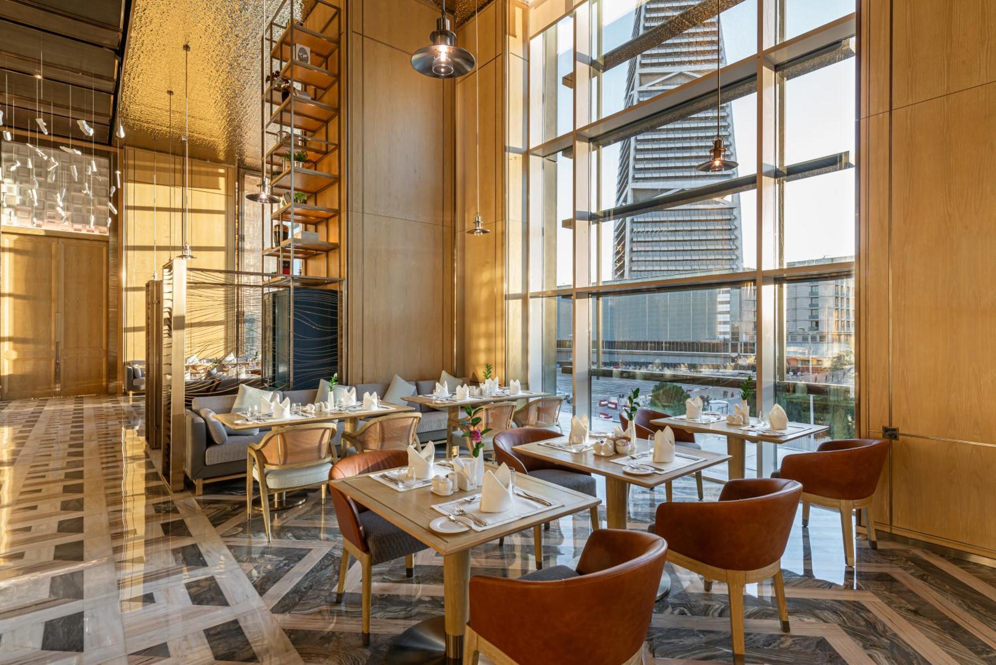 Narcissus The Royal Hotel Riyadh Ngoại thất bức ảnh The restaurant