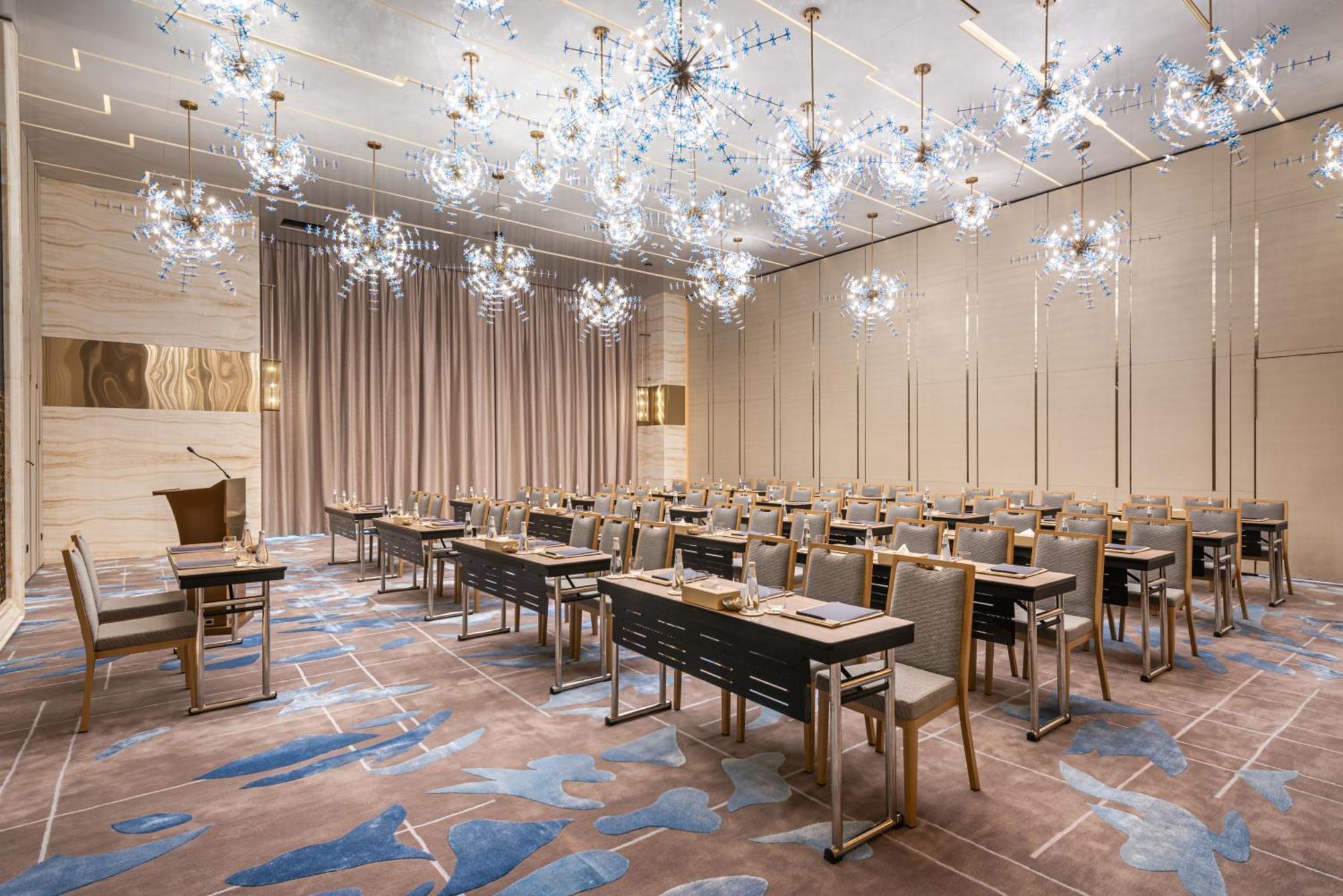 Narcissus The Royal Hotel Riyadh Ngoại thất bức ảnh The Westin Convention Center